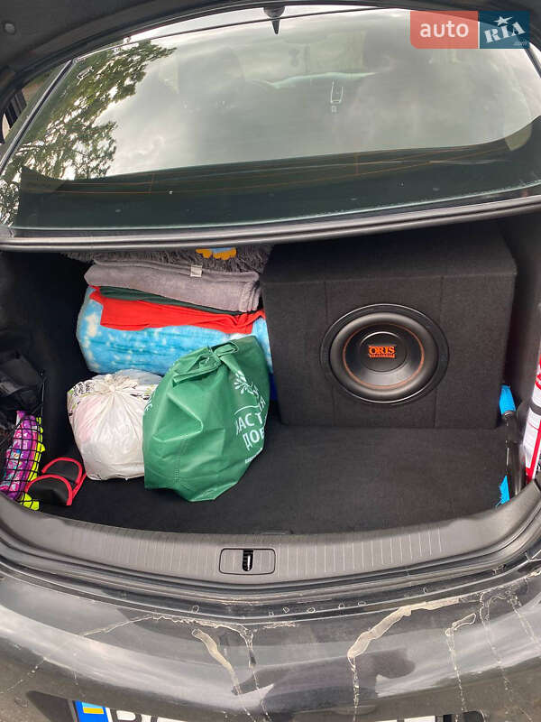 Седан Opel Insignia 2011 в Львові