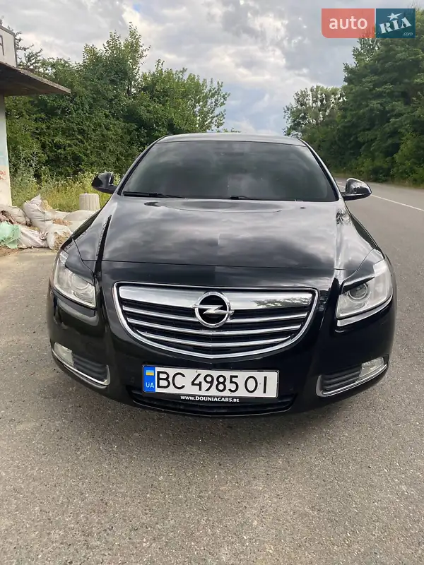 Opel Insignia 2011