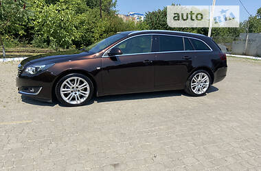 Універсал Opel Insignia 2014 в Івано-Франківську