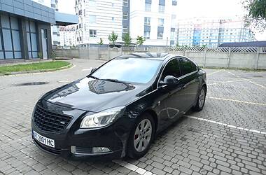 Лифтбек Opel Insignia 2012 в Ивано-Франковске