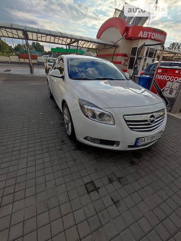 Лифтбек Opel Insignia 2011 в Кропивницком