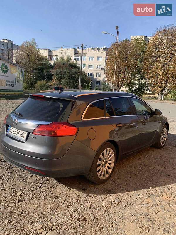 Універсал Opel Insignia 2010 в Львові