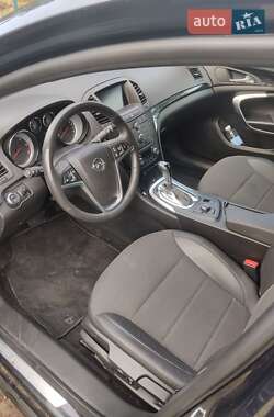 Универсал Opel Insignia 2013 в 