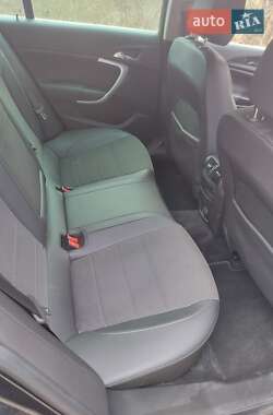 Универсал Opel Insignia 2013 в 