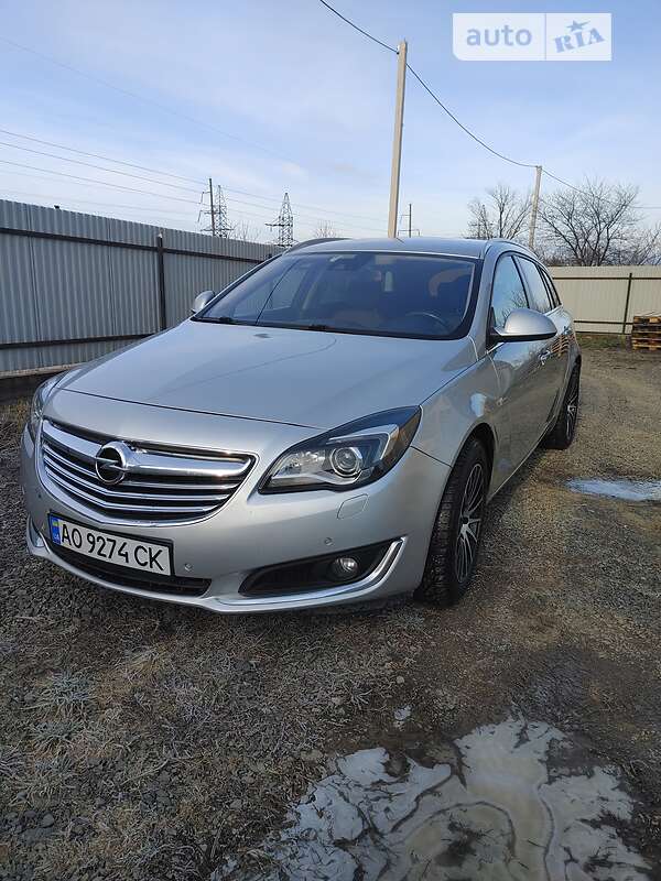 Универсал Opel Insignia 2014 в Ужгороде