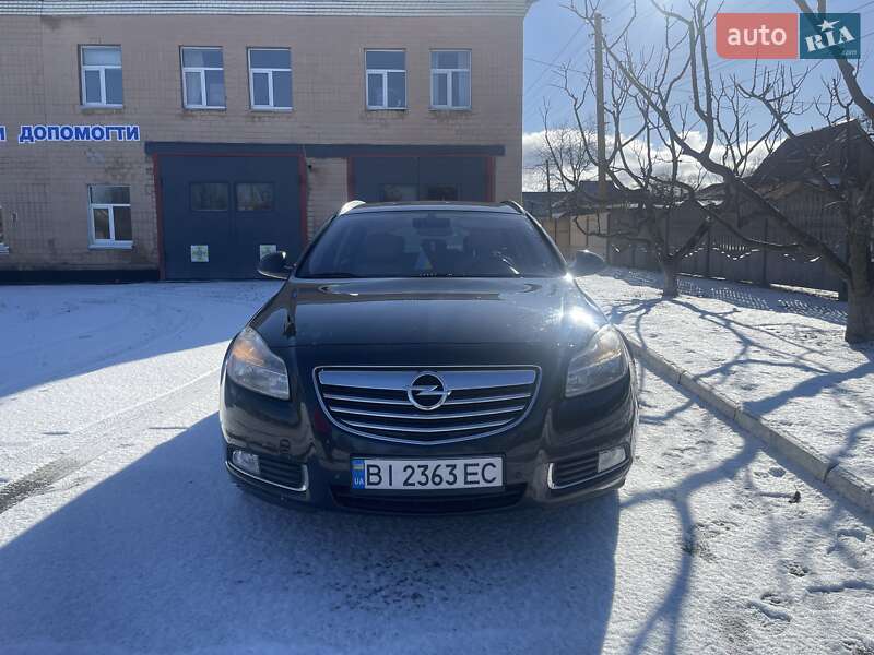 Універсал Opel Insignia 2012 в Пирятині