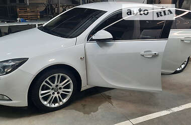 Седан Opel Insignia 2011 в Миколаєві