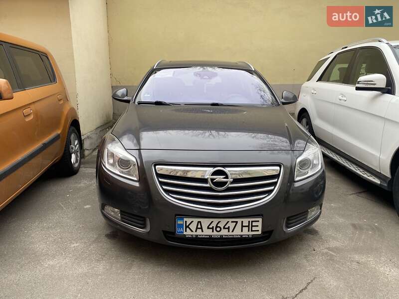Універсал Opel Insignia 2011 в Києві