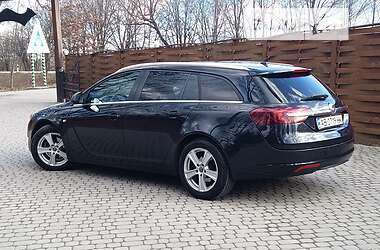 Універсал Opel Insignia 2014 в Гайсину