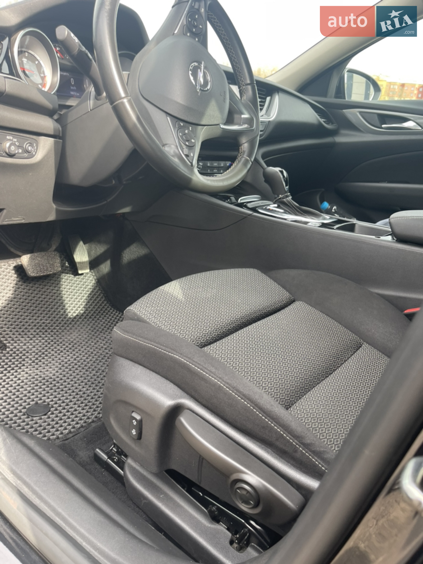 2017 Opel Insignia - мініатюра 34