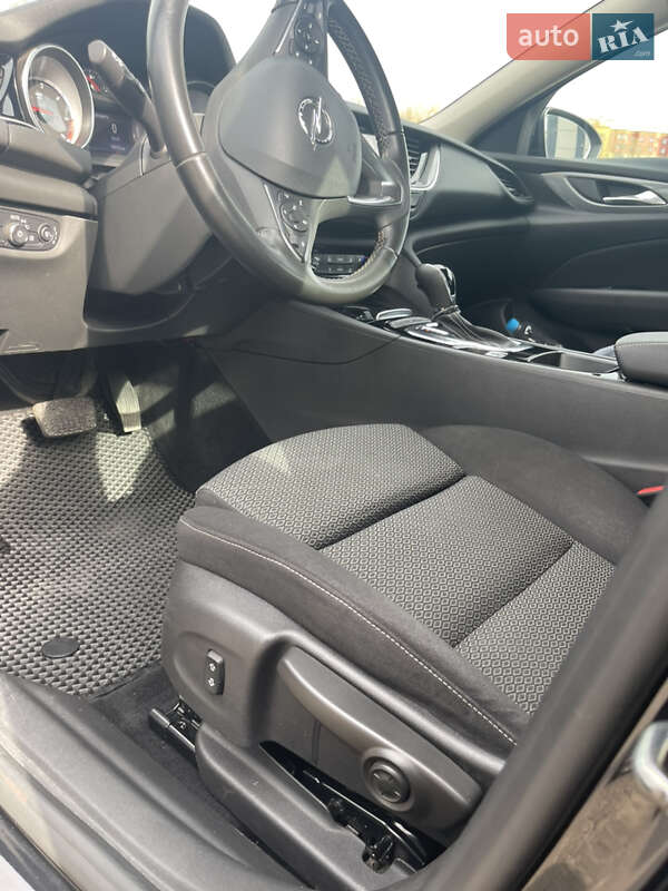 Універсал Opel Insignia 2017 в Луцьку