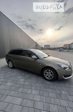 Универсал Opel Insignia 2014 в Хмельницком