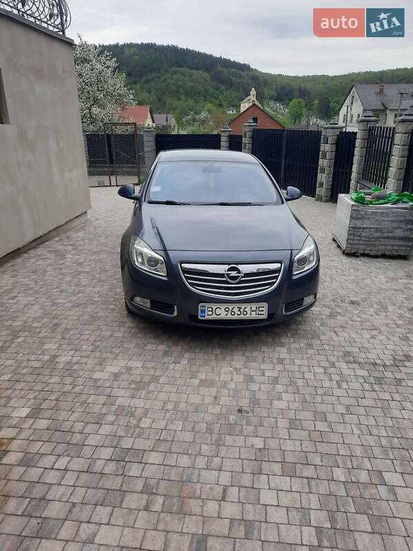 Седан Opel Insignia 2010 в Николаеве фото 2 Седан Opel Insignia 2010 в Николаеве