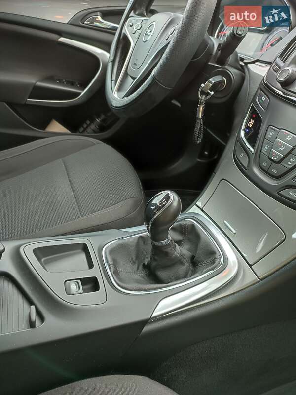 Універсал Opel Insignia 2016 в Білгороді-Дністровському