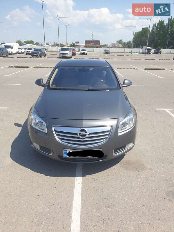 Opel Insignia 2011