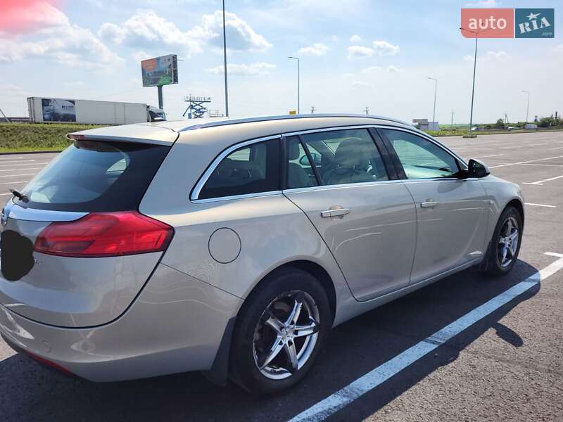 Універсал Opel Insignia 2010 в Львові