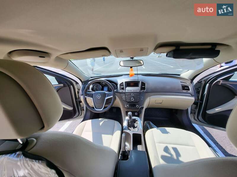 Універсал Opel Insignia 2010 в Львові