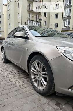 Ліфтбек Opel Insignia 2009 в 