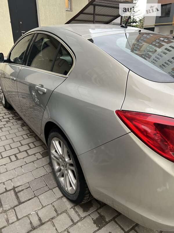 Ліфтбек Opel Insignia 2009 в Івано-Франківську