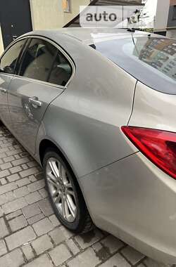 Ліфтбек Opel Insignia 2009 в 