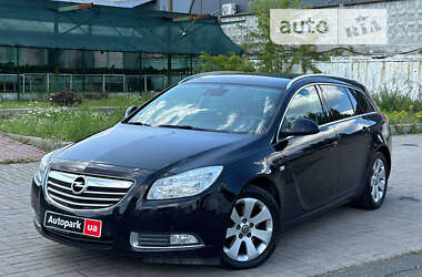 Універсал Opel Insignia 2009 в Києві