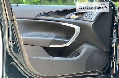 Седан Opel Insignia 2014 в 