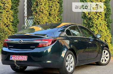 Седан Opel Insignia 2014 в 