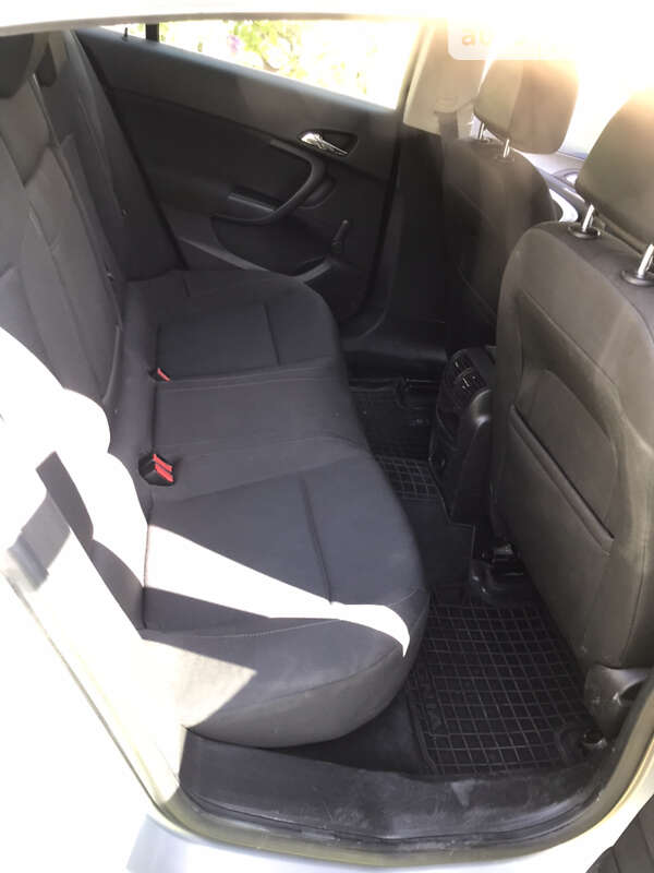 Ліфтбек Opel Insignia 2009 в Івано-Франківську