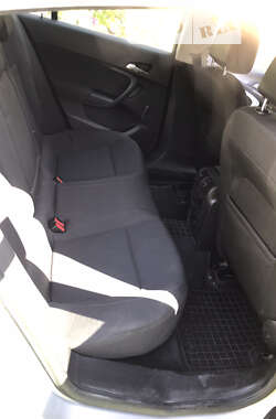 Ліфтбек Opel Insignia 2009 в 