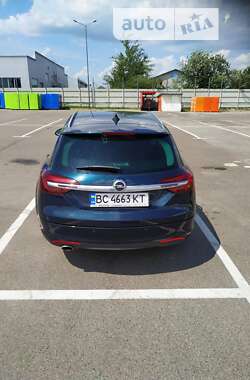 Универсал Opel Insignia 2015 в Львове