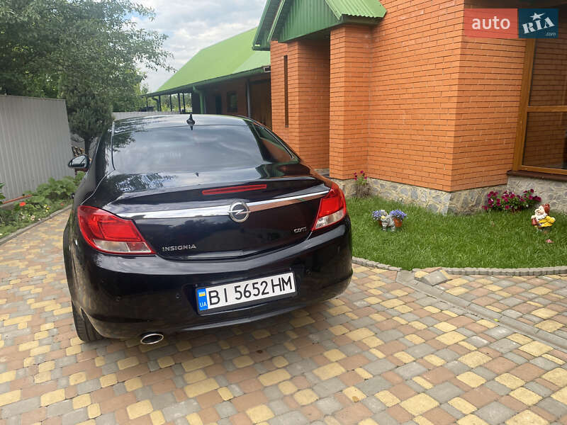 Седан Opel Insignia 2009 в Котельве