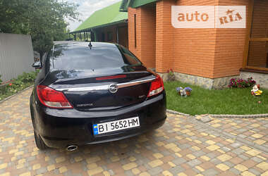 Седан Opel Insignia 2009 в Котельві