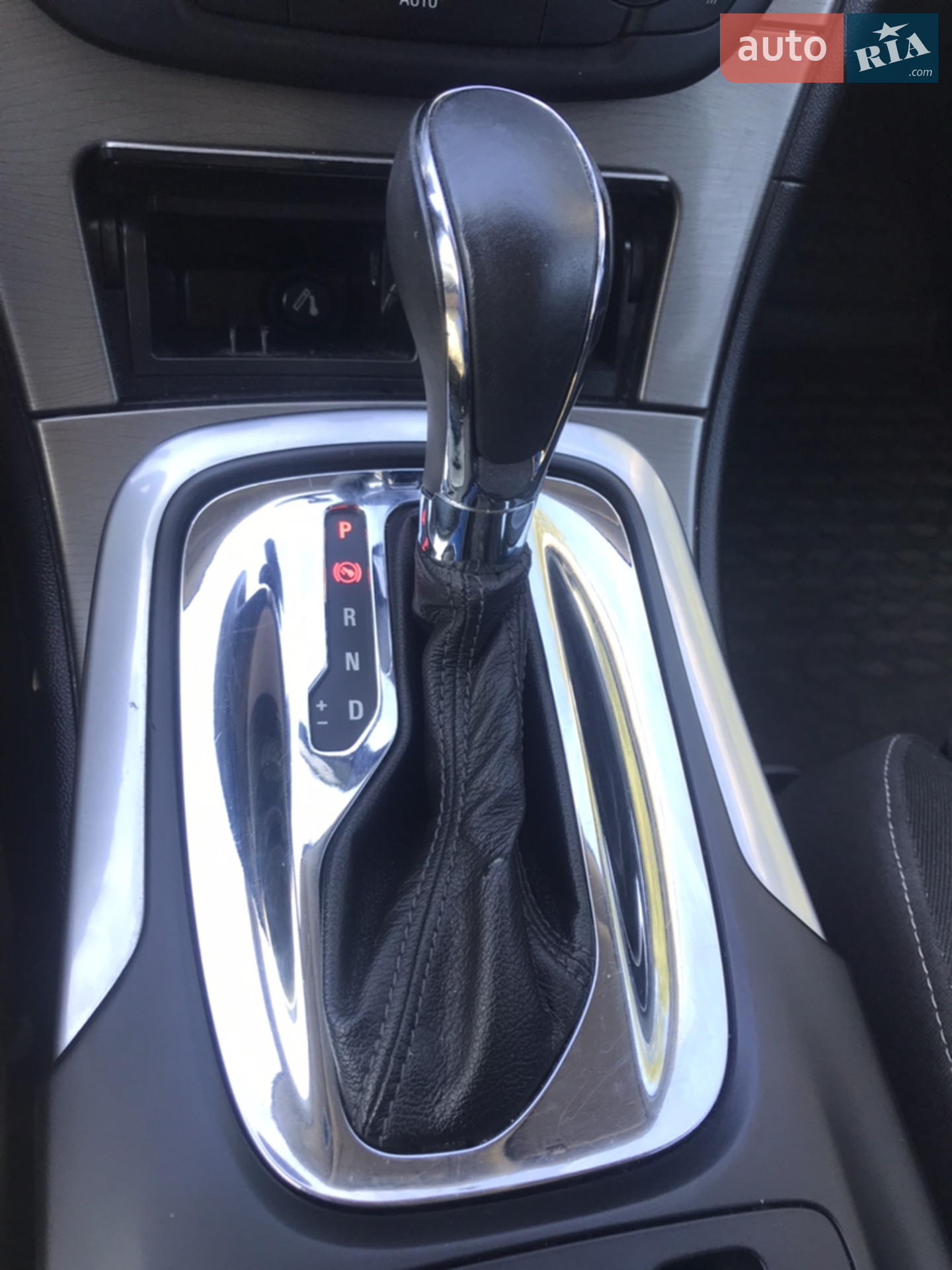 2010 Opel Insignia - мініатюра 7