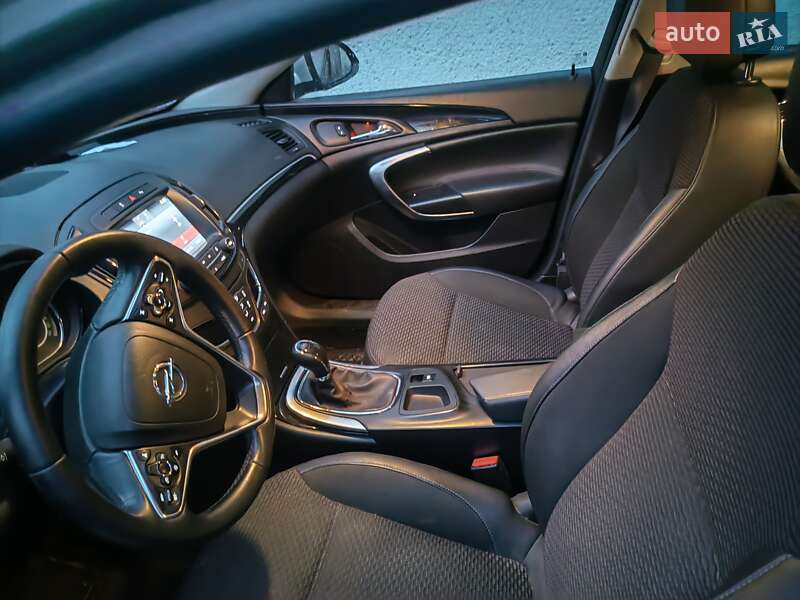 Універсал Opel Insignia 2015 в Хусті