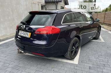 Универсал Opel Insignia 2012 в 