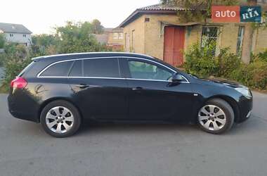 Универсал Opel Insignia 2010 в Киеве