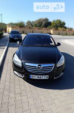 Універсал Opel Insignia 2013 в Ізмаїлі