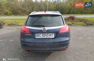 Универсал Opel Insignia 2010 в Бориславе