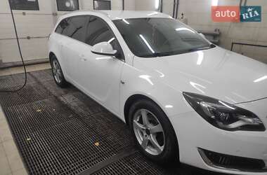 Универсал Opel Insignia 2016 в Киеве