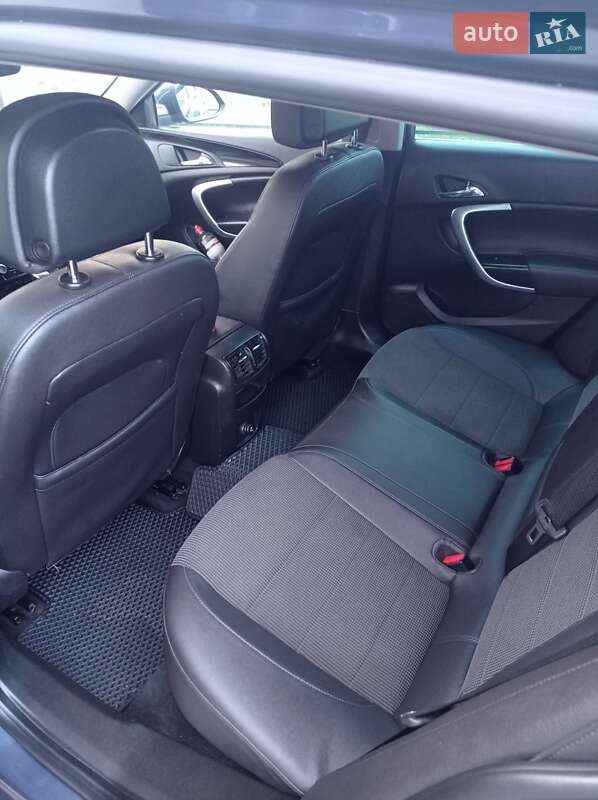 Універсал Opel Insignia 2011 в Кременчуці