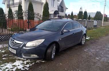 Седан Opel Insignia 2009 в Івано-Франківську