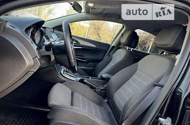 Ліфтбек Opel Insignia 2013 в 
