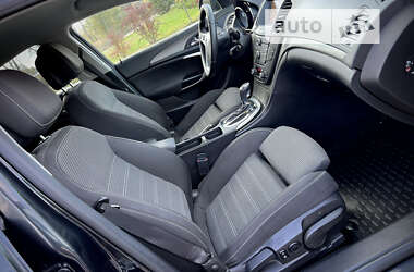 Ліфтбек Opel Insignia 2013 в 