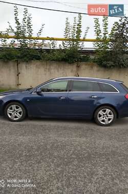 Универсал Opel Insignia 2010 в Бориславе