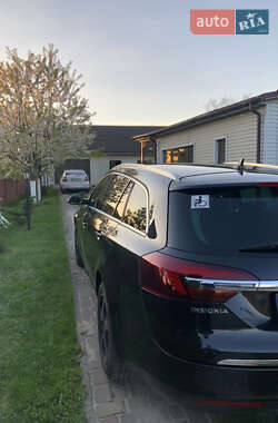 Универсал Opel Insignia 2013 в 