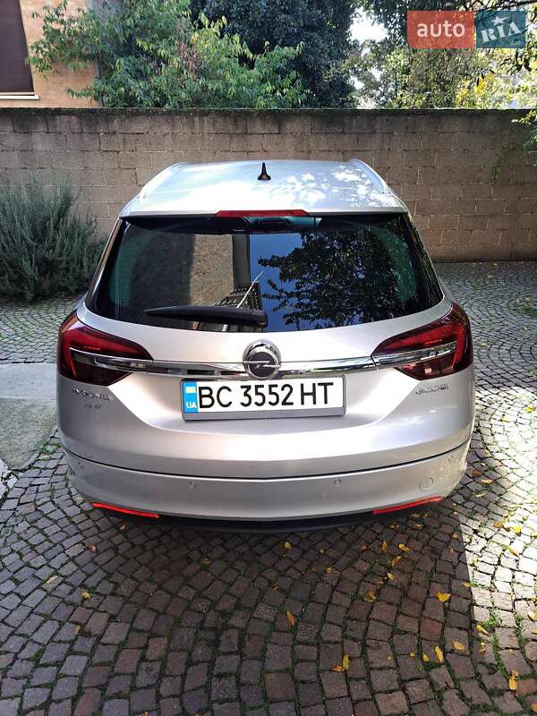 Универсал Opel Insignia 2013 в Новом Роздоле