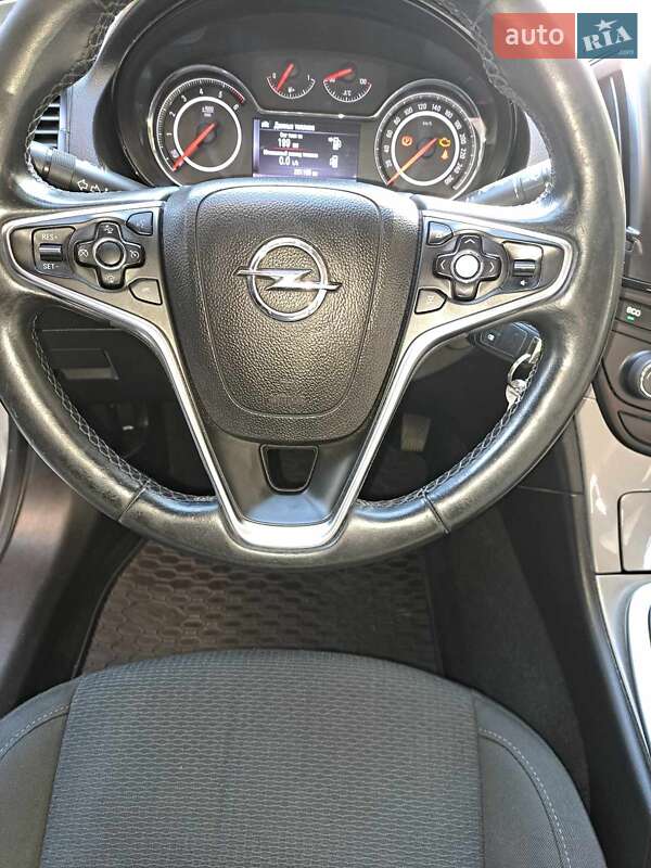 Универсал Opel Insignia 2013 в Новом Роздоле