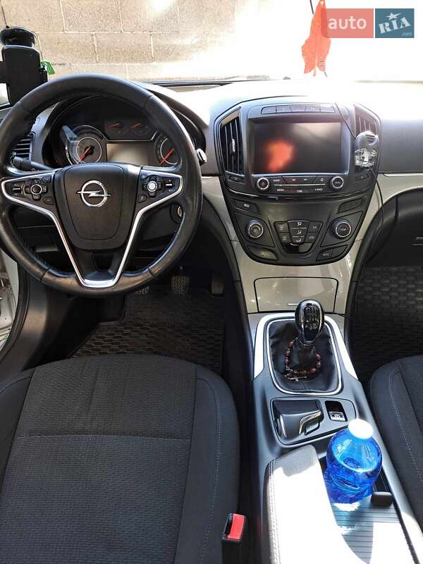 Универсал Opel Insignia 2013 в Новом Роздоле