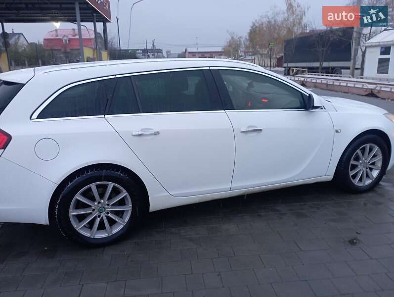 Универсал Opel Insignia 2011 в Виноградове