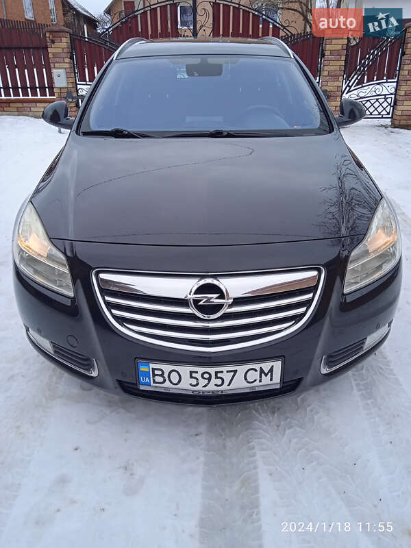 Універсал Opel Insignia 2012 в Монастириській